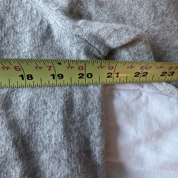 NWT Cashmere Cold Shoulder Sweater - XL Grey - Picture 5 of 11